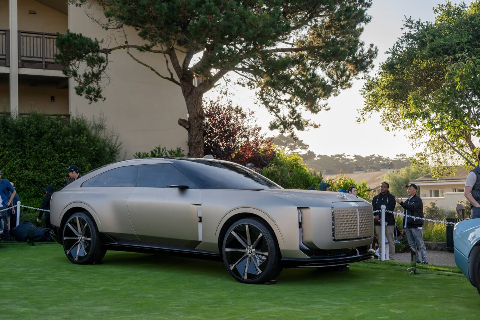 Bentley Motors – EXP 15